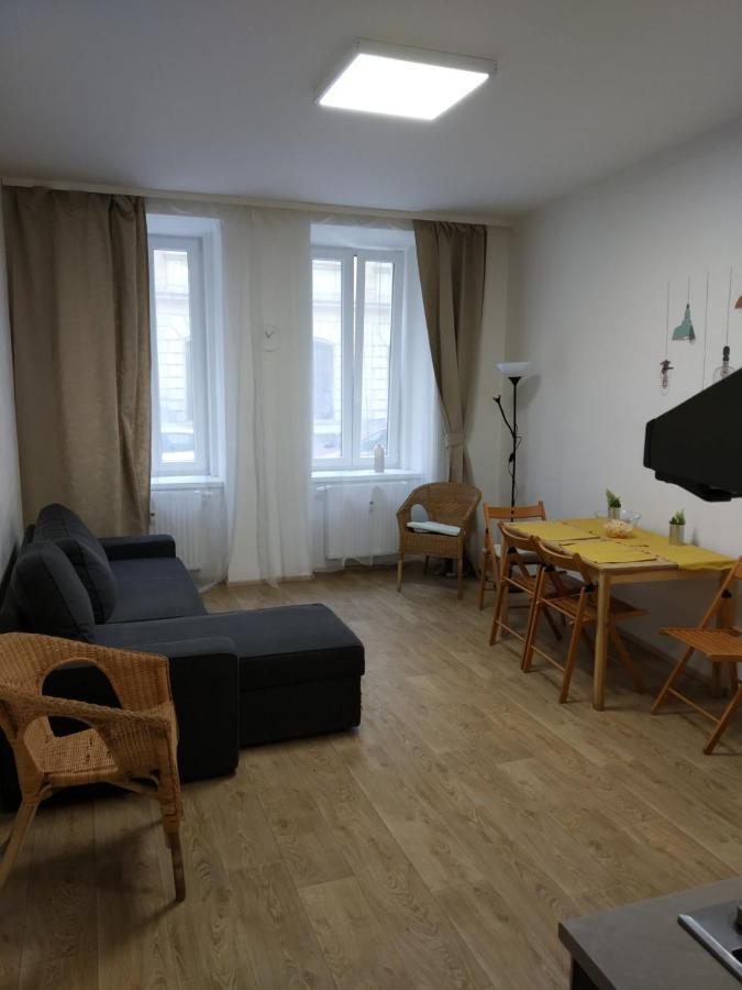 Apartmans In The Center With Privat Parking Apartment Brno Ngoại thất bức ảnh