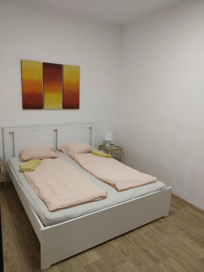 Apartmans In The Center With Privat Parking Apartment Brno Ngoại thất bức ảnh